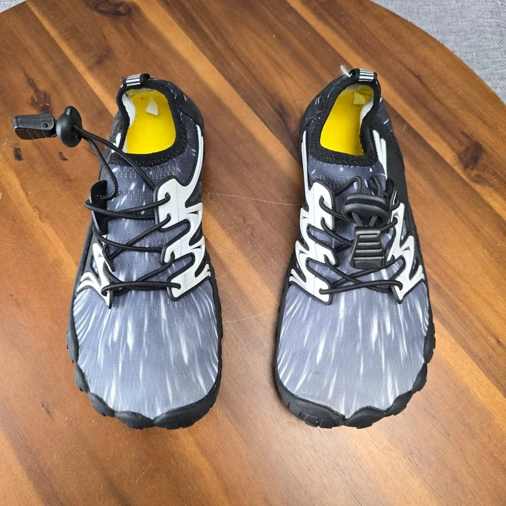 Kids Water Shoes Size 35 Gray & Black Beach Pool Swim Surf Quick Dry‎ Size 4